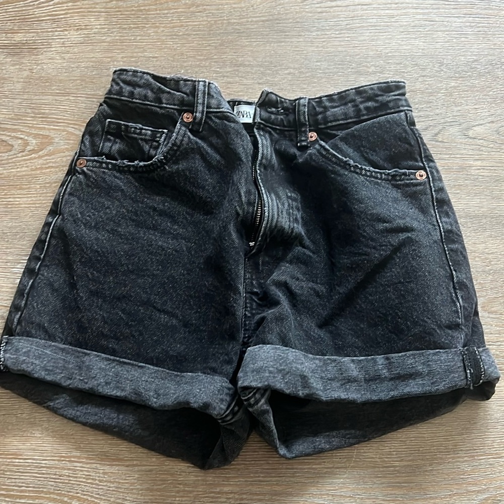 Zara Black Shorts